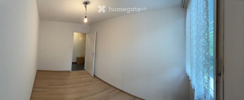Helles WG-Zimmer in neu gegründeter 3er-WG in Neuheim ZG (1)