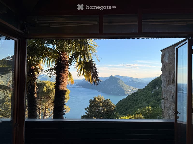 Elegante Villa Unifamiliare a Brè con Piscina e Vista (2)