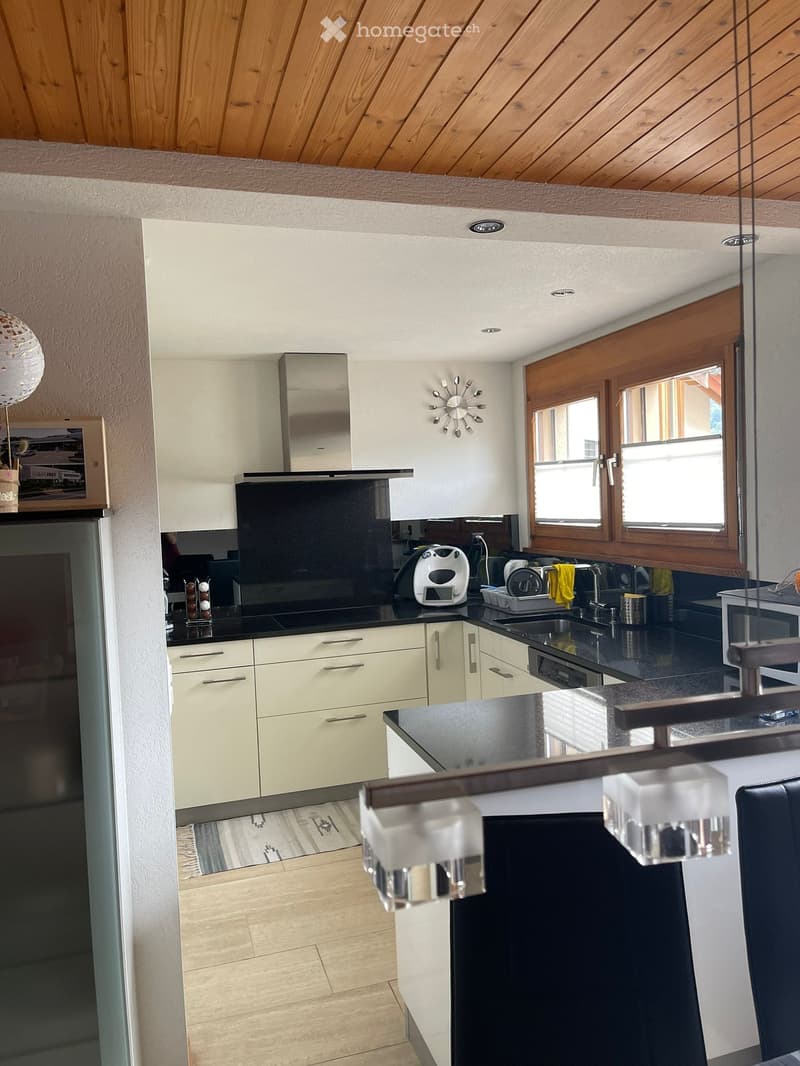 familienfreundliche 4.5 Zimmer Wohnung im gemütlichen Saland (2)