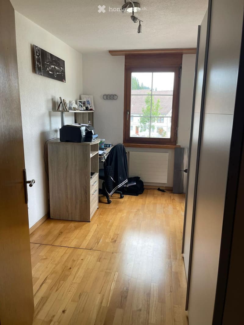 familienfreundliche 4.5 Zimmer Wohnung im gemütlichen Saland (4)