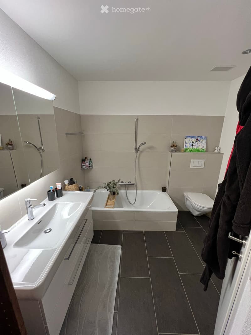 Schöne Wohnung in Grüningen sucht neue Mieter per 1.11.2026 (3)