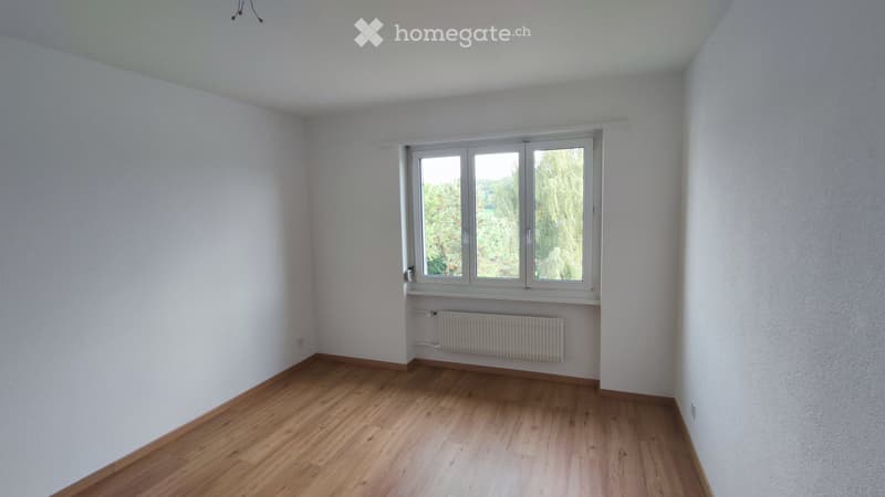 Modernes WG Zimmer in Niederwangen, frisch renoviert 2023 (1)