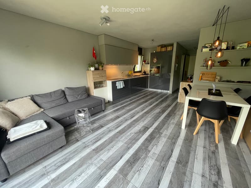 Elegante appartamento con giardino (3)