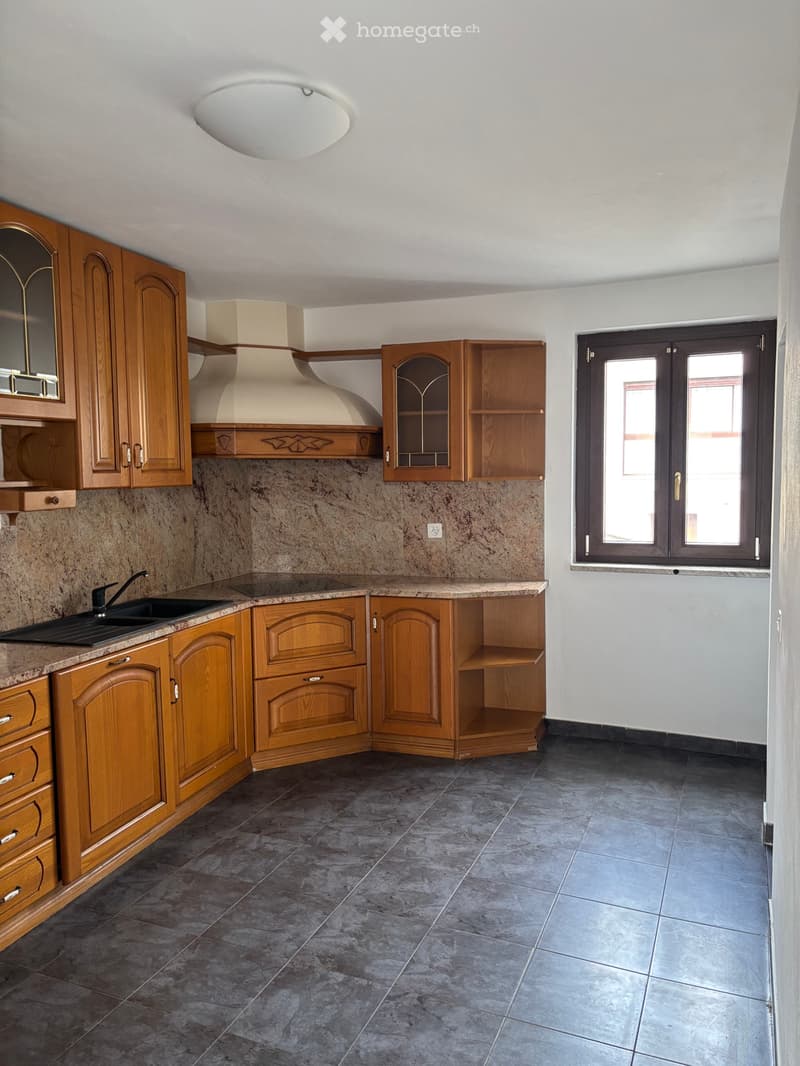 Ligornetto | Duplex 5 locali, posto auto, spese incl. (4)