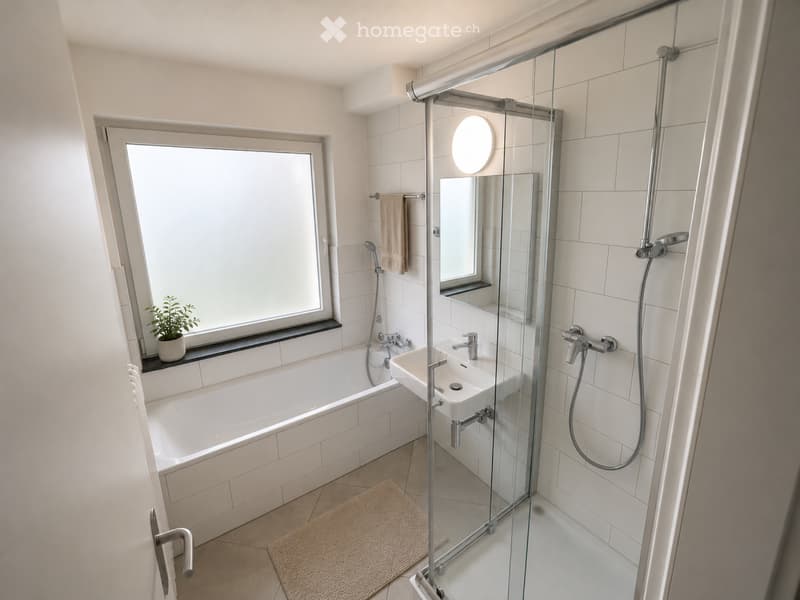 Moderne 4.5-Zimmer-Wohnung mit grossem Balkon und Aussicht (5)