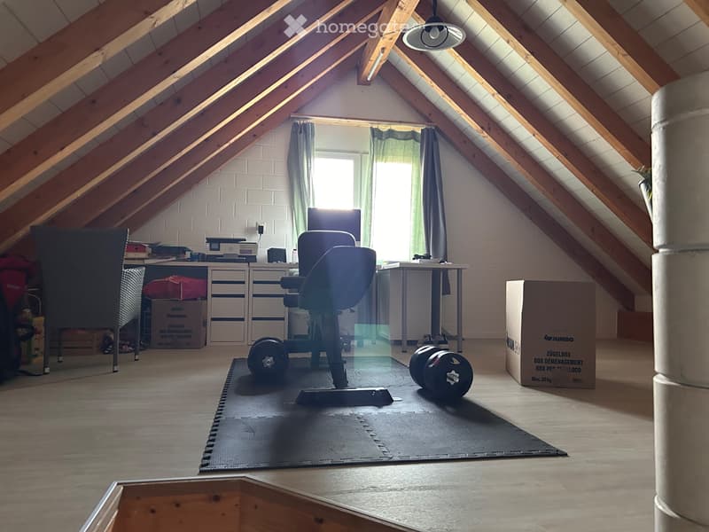 Grosse 4,5 Zimmer Wohnung plus Galerie (3)