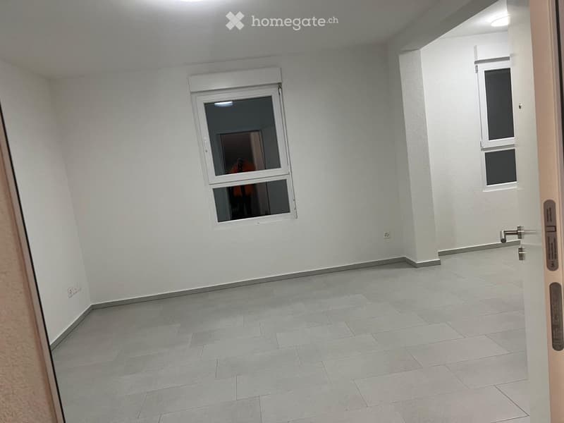 Zu vermieten 2.5Zimmer Wohnung inkl.nebenkosten 1200.-Fr. (2)