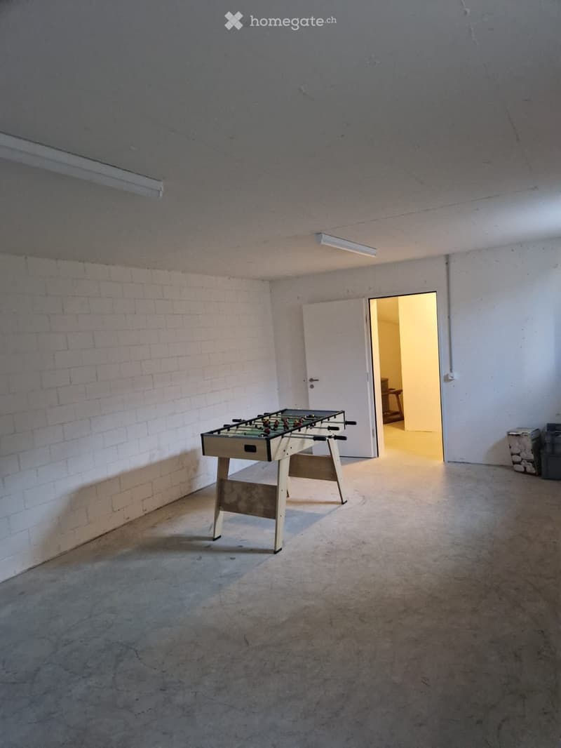 Heller Hobbyraum (25.5 m²) zur Erstvermietung in Wauwil (2)