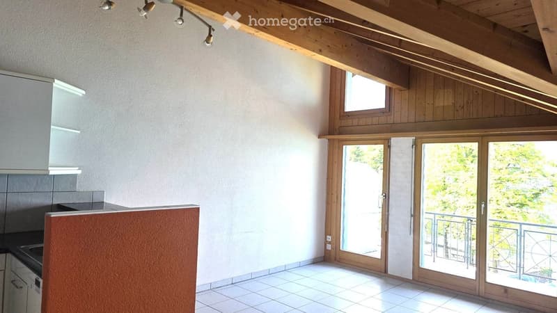 Zentrale Wohnung an der Seefront ab sofort zu vermieten. (2)