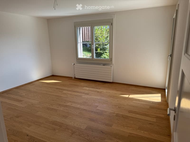 Helle, renovierte 5-Zimmer-Wohnung mit Seesicht (5)