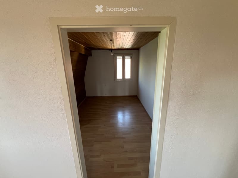 4 Zimmer Wohnung zu Vermieten (1)