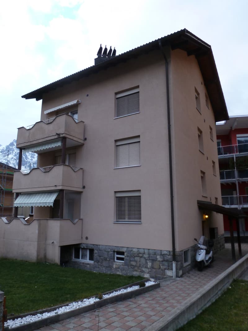 Gemütliche und günstige 3.5 Zimmer Dachwohnung in Bürglen UR (5)