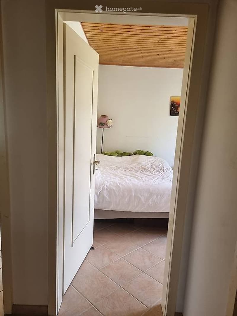 Chambre meublée à louer dans une villa (5)