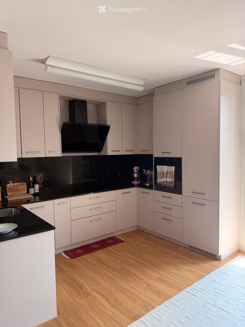 Stilvolle 4.5-Zimmer-Altbauwohnung 2025 neu saniert (3)
