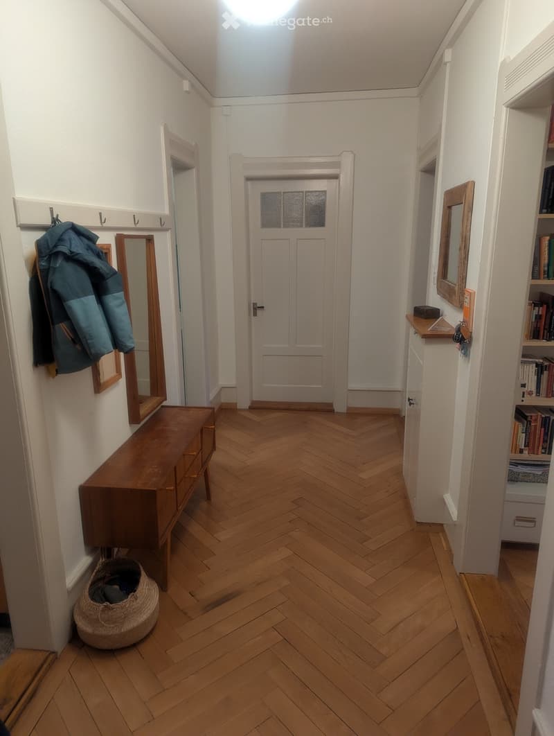 Grosse und helle Wohnung zur Zwischenmiete 10/26 - 02/27 (4)