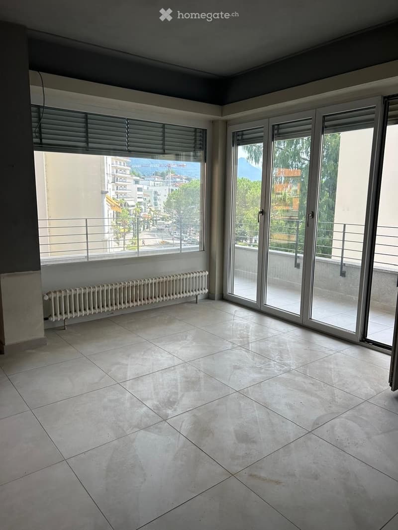 APPARTAMENTO A MURALTO COMPLETAMENTE RINNOVATO (2)