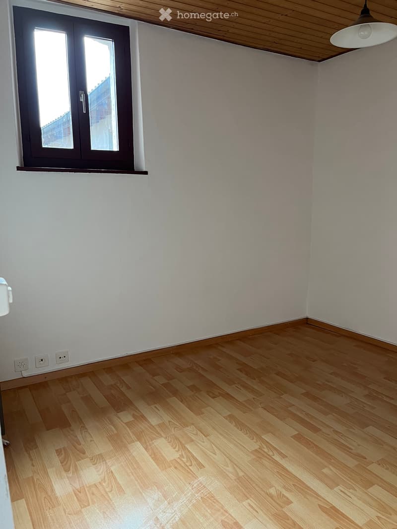 Affittasi appartamento 3 locali ad Arogno 1000fr (5)