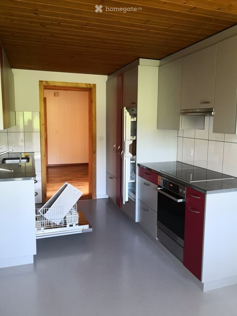 4.5 Zi wohnen im Grünen mit Balkon und Loggia (2)
