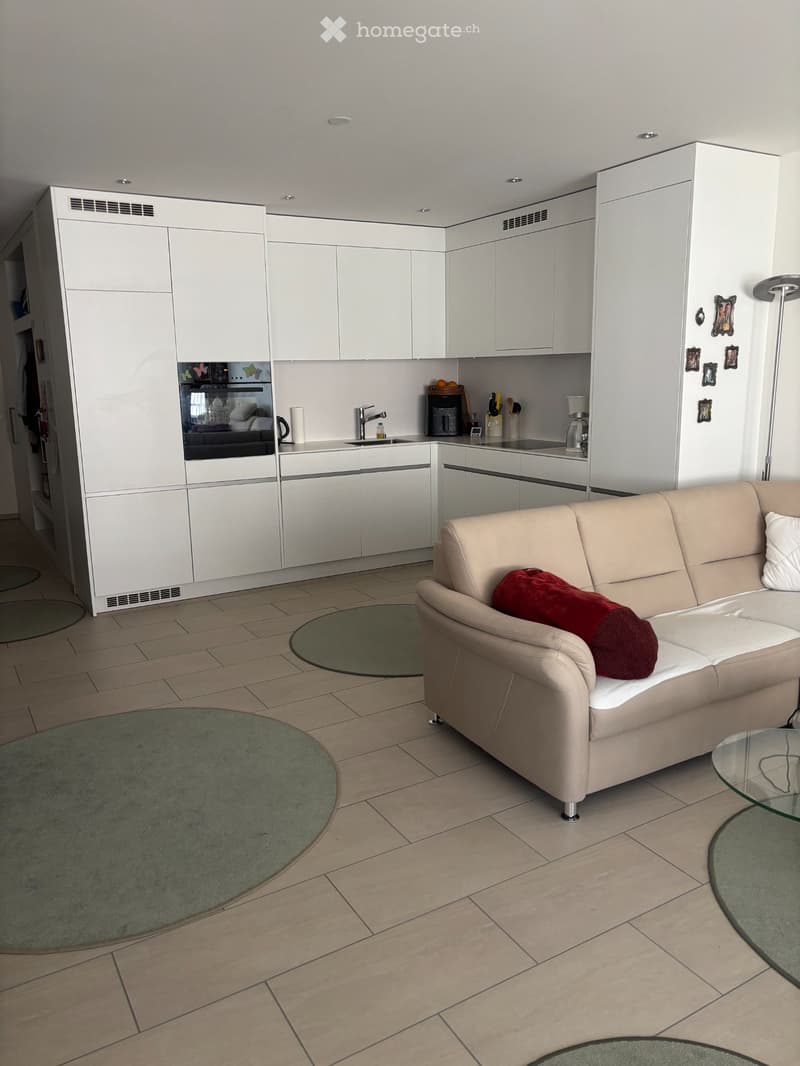 helle freundliche 2.5 Wohnung zu vermieten ab 01.10.2026 (2)