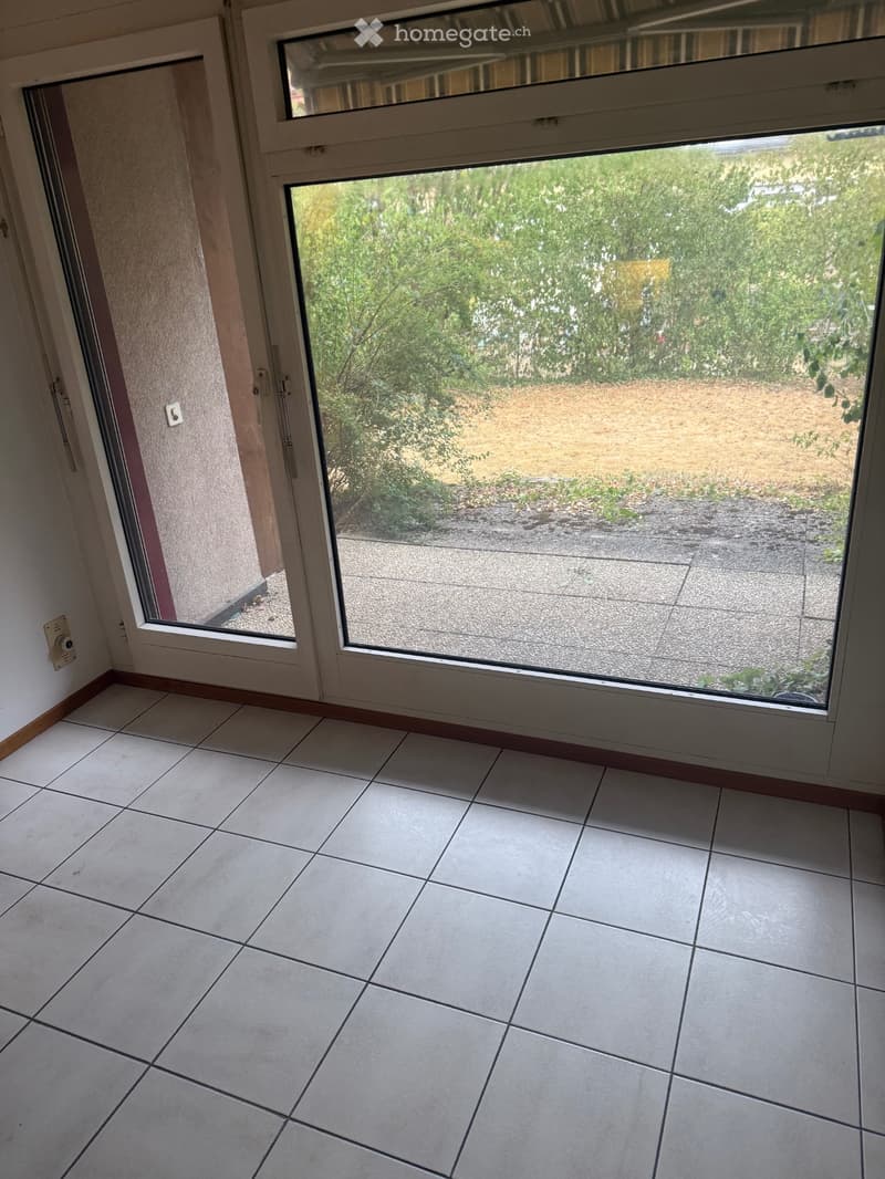 Helle 3-Zimmer Wohnung mit Sitzplatz, zentrale Lage (5)