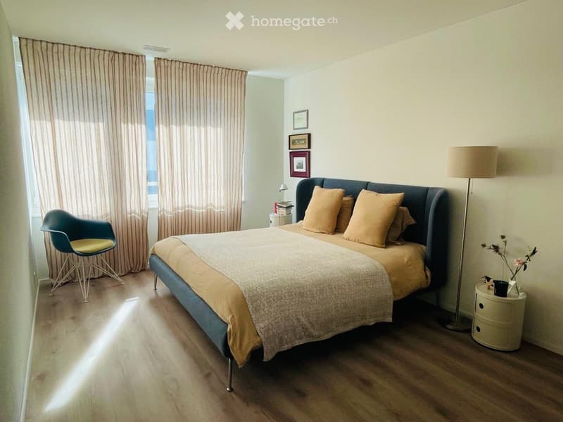 Helle. moderne 2.5. Neubau-Wohnung mit 2 Balkonen in Zürich (4)