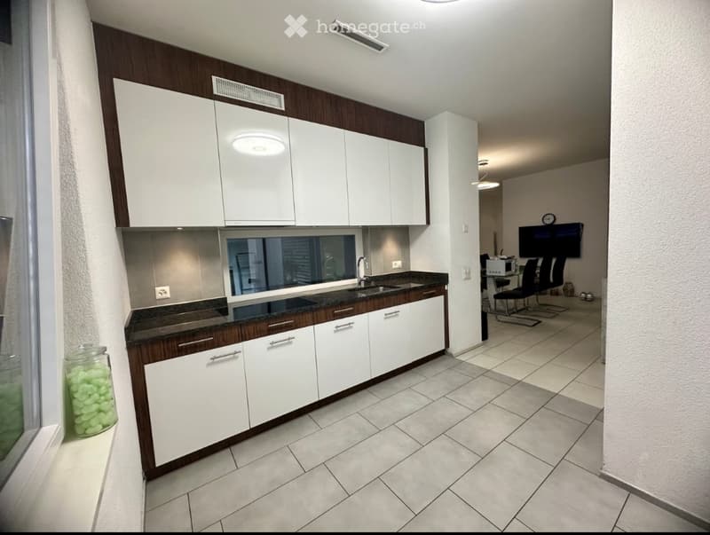 Moderne 4.5-Zimmer-Wohnung (105 m²) in Top-Lage (2)