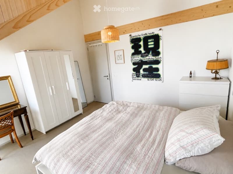 Moderne 4.5-Zimmer-Dachwohnung mit Weitblick (12)
