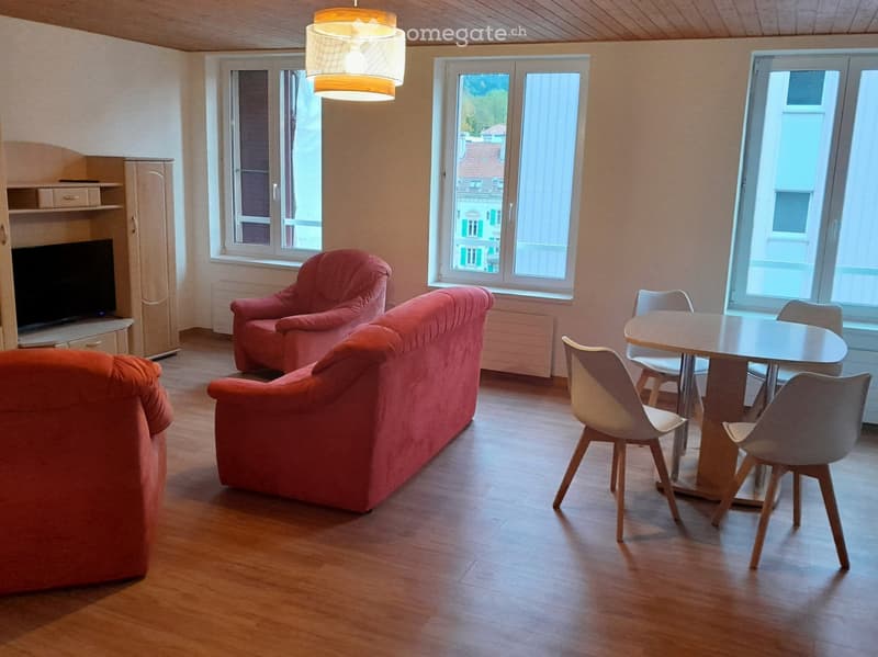 Bel appartement 2,5 pièces meublé/équipé à louer au Locle (1)