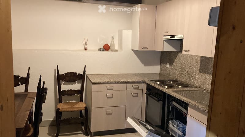 Appartamento ideale per frontalieri parcheggio incluso (2)