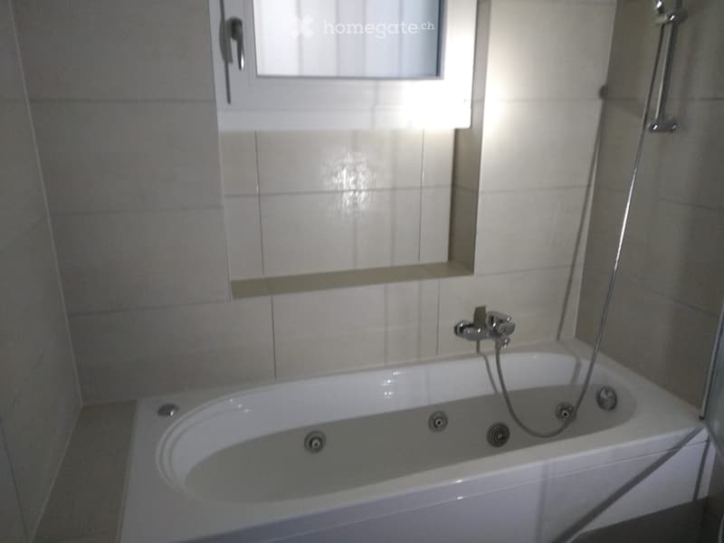 AFFITTO APPARTAMENTO 5.5 LOCALI, SUREGGIO (CAPRIASCA) (3)