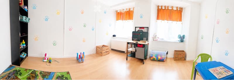 Familiäres Reihenhaus (2)