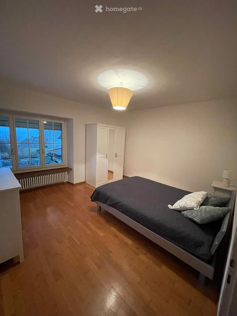 ** WG Zimmer und Naturbadeteich ** (3)