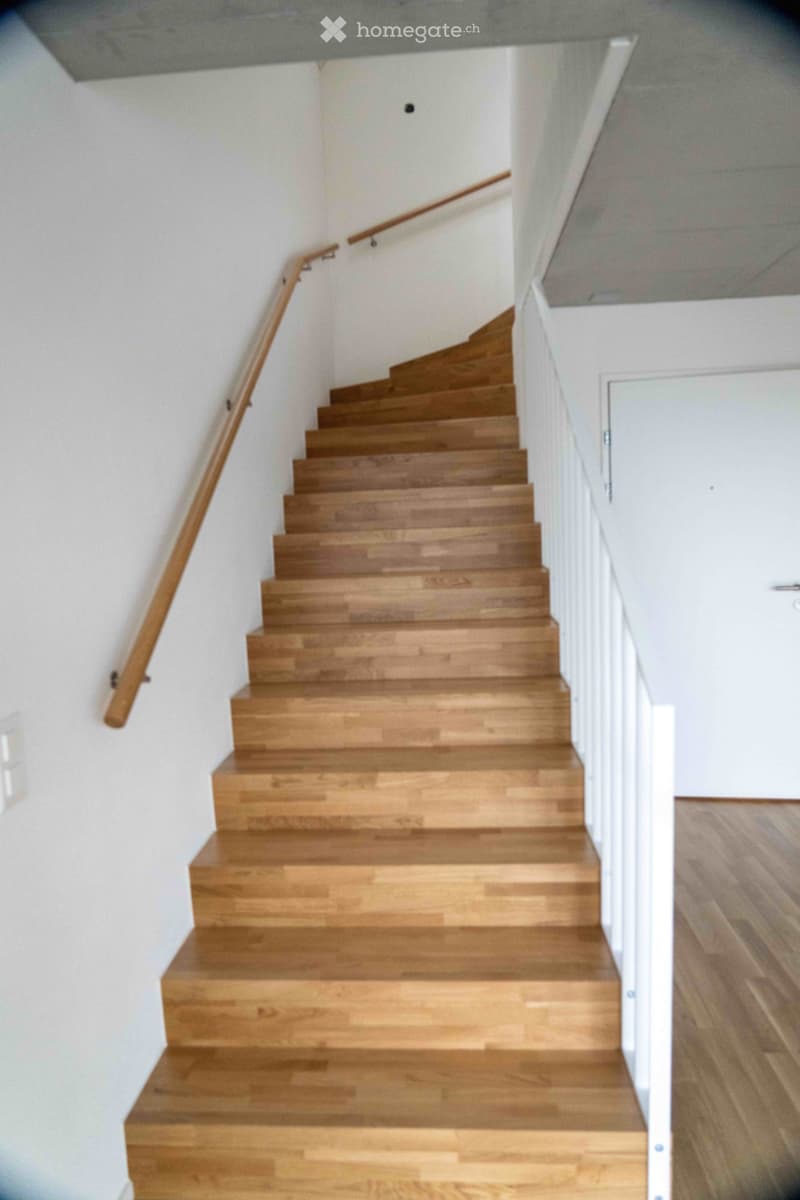 Moderne 4.5-Zimmer-Maisonettewohnung in Ottenbach (3)