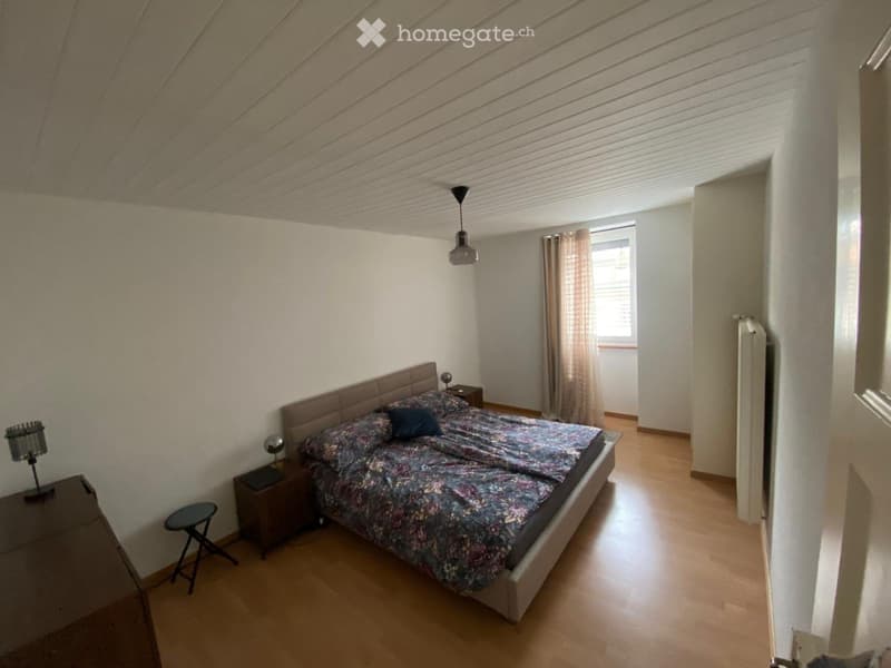 Charmante 3.5-Zimmer-Wohnung mit Cheminée (3)