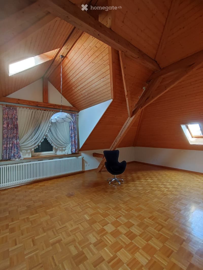 5.5-Zimmer-Maisonettewohnung zu vermieten in Berg per 1.11. (3)