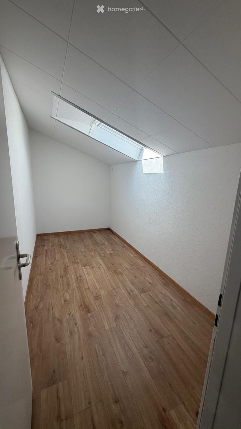Helle 3.5-Zimmer-Wohnung im 2. Obergeschoss (6)