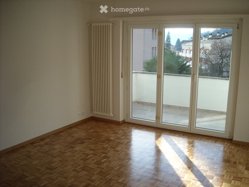 3.5 locali / 3 piano - via Golf 47 a Caslano (3)