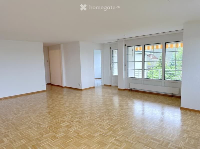 Grosse Wohnung im Grünen mit Seeblick (1)
