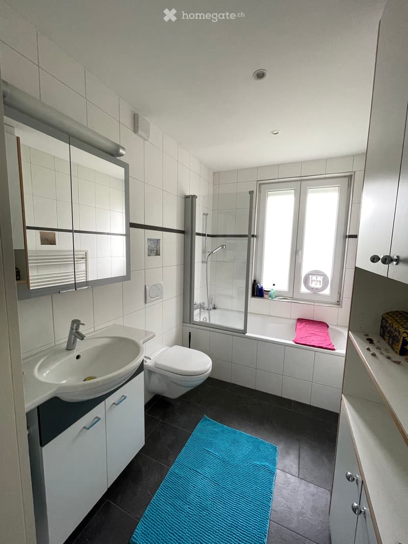 Ruhiges WG Zimmer (2)