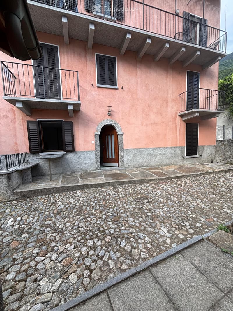 Appartamento duplex 4.5 a Claro (1)