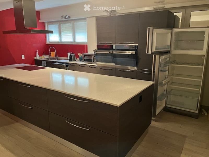 Affittasi Locale con Cucina Professionale (2)