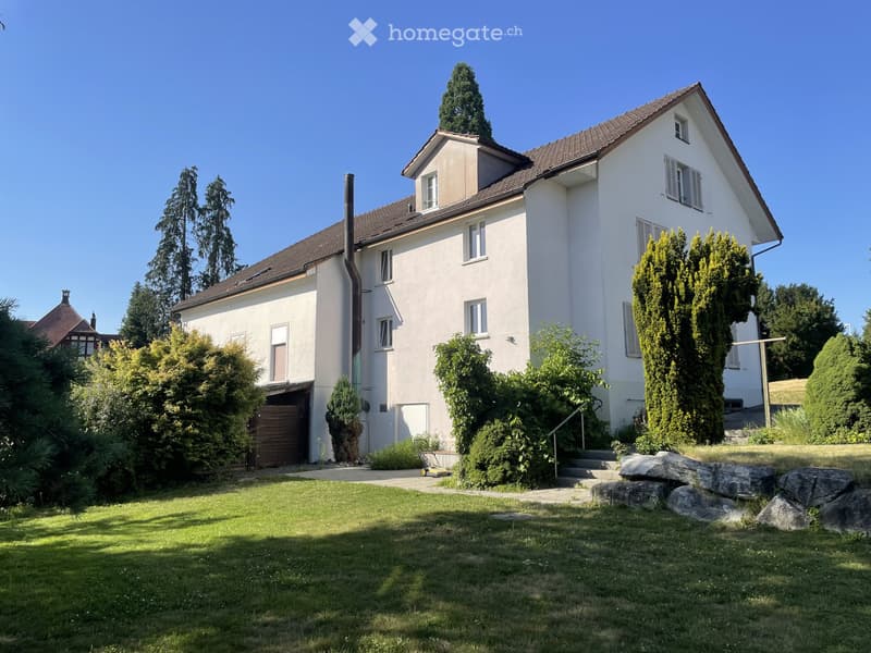 5,5 - Zimmer-Wohnung mit grossem Garten an ruhiger Lage (1)