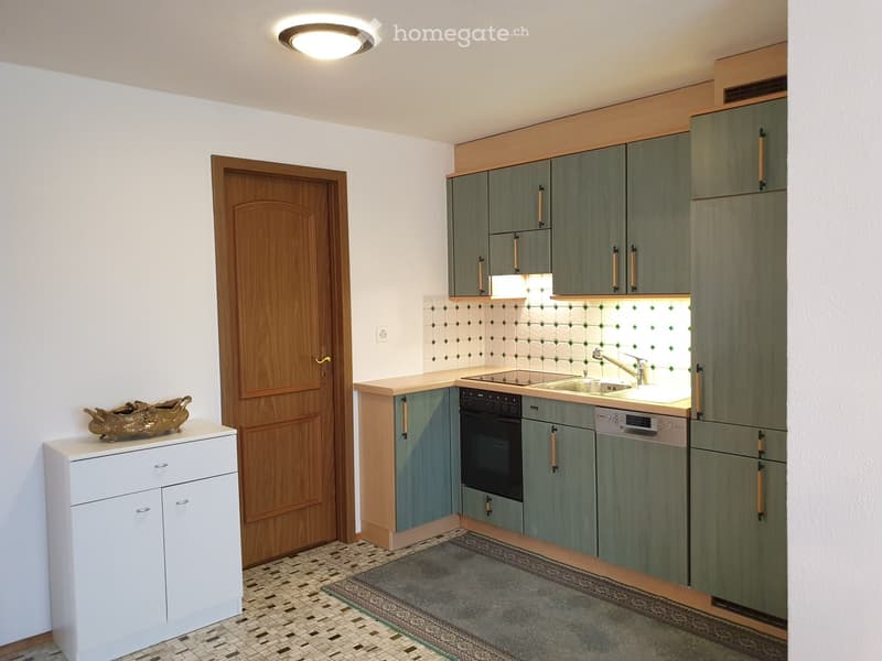 Zu vermieten: Schöne, helle 2.5-Zi.-Wohnung in Lain (2)