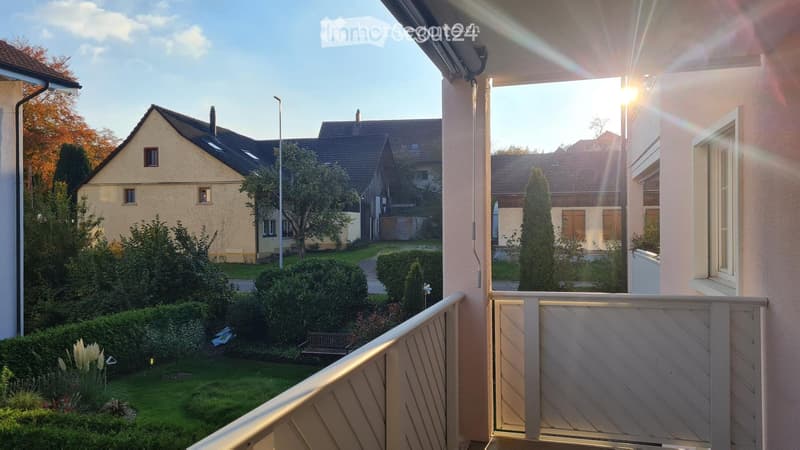 Helle, ruhige 3.5 ZWG mit tollem Südbalkon nahe Hallwilersee (3)