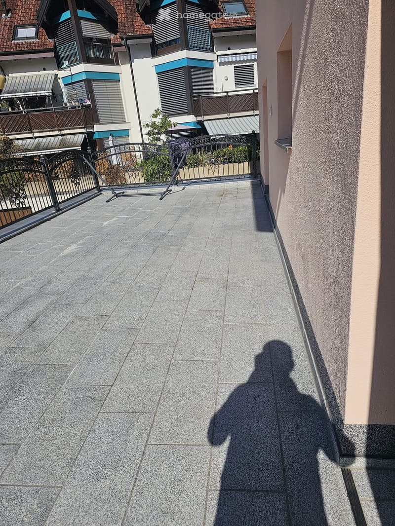 Neu renovierte 3.5-Zimmer-Wohnung im 1. Obergeschoss (5)