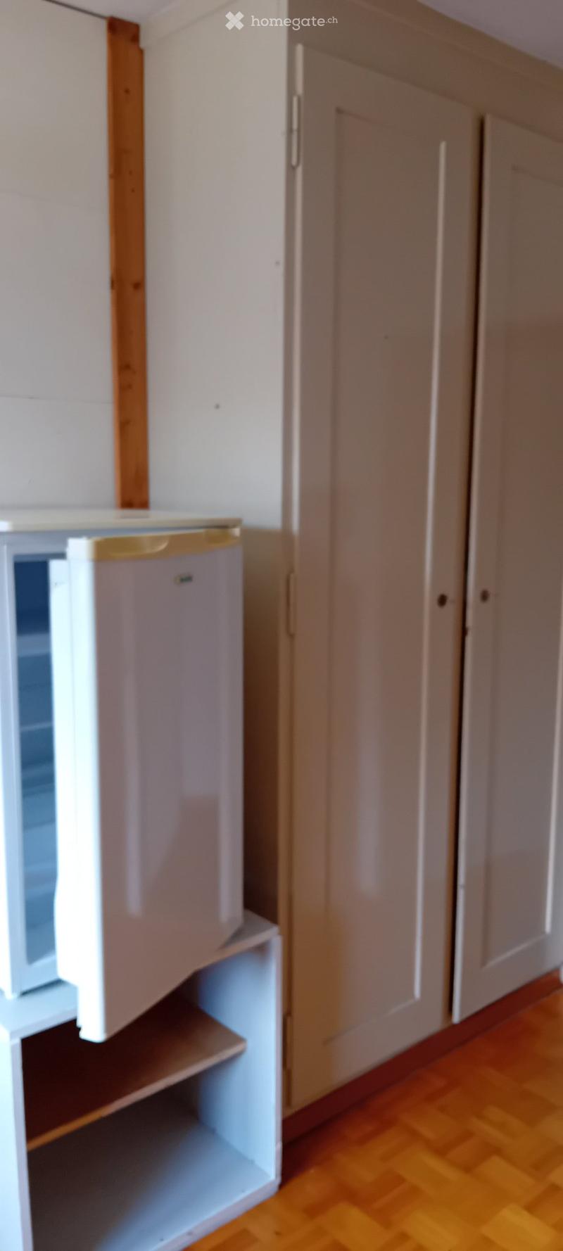 Freies Zimmer (4)