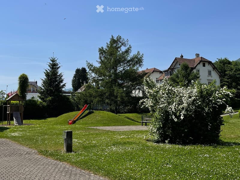 zu Vermieten 4 1/2 Zimmer Wohnung (5)