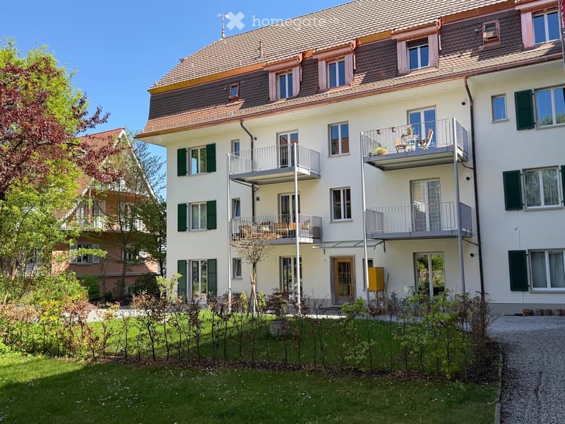 Komplett neu sanierte 4.5 Zimmerwohnung an bester Lage (1)