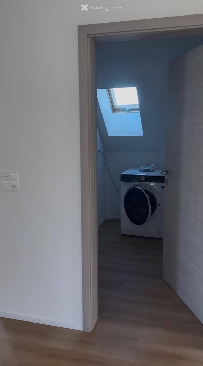 Helle Dachgeschosswohnung zum Wohlfühlen (5)