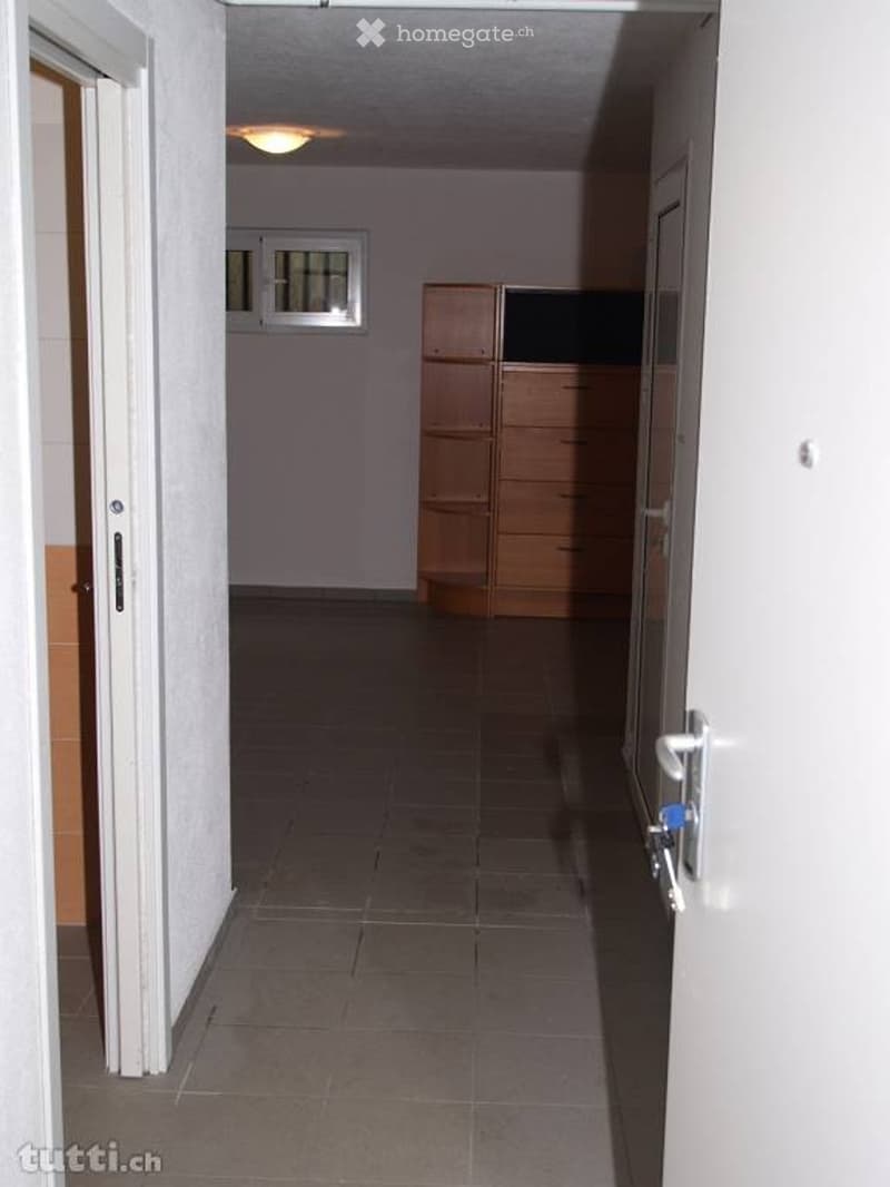 Locali hobby in affitto a Maroggia (5)